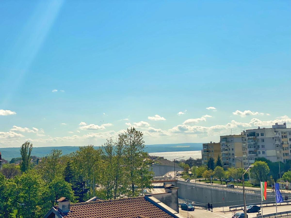 Emma'S Sweet Apartment - Close To Varna Centre Bagian luar foto
