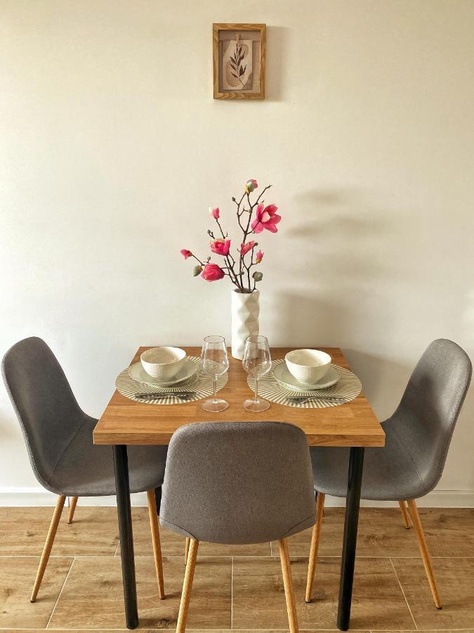Emma'S Sweet Apartment - Close To Varna Centre Bagian luar foto